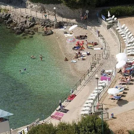 In With Balcony, Air Conditioning, Wifi, Washing Machine 5175-1 Apartamento *