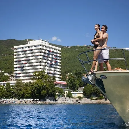 Apartamento In With Balcony, Air Conditioning, Wifi, Washing Machine 5175-1 Opatija