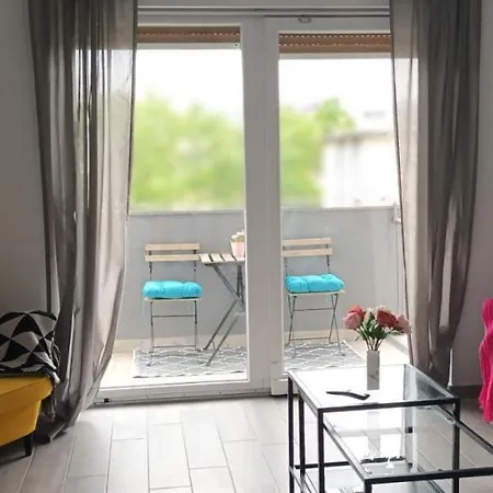 In With Balcony, Air Conditioning, Wifi, Washing Machine 5175-1 * Opatija